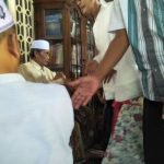 Belajar Sabar dari Kiai Aziz Khoiri Lamongan