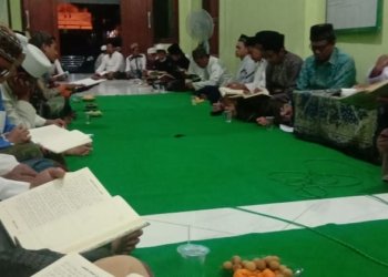 Kesan Langitan dan MWC NU Plumpang Gelar Ngaji Kitab Mafahim Yajibu An Tushohhah