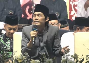 Gus Iqdam dalam acara Ar Rahman Bersholawat dan Ngaji