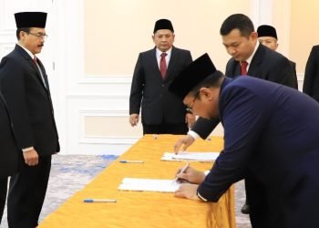 Menag RI Lantik Prof. Abd. Aziz Sebagai Rektor UIN SATU Tulungagung Masa Bakti 2023-2027