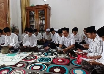 Santri PP. Al Bidayah dan PPP. Nurul Huda Tulungagung Peringati Nuzulul Qur’an dan Semarakkan Indonesia Khataman Qur’an Kemenag