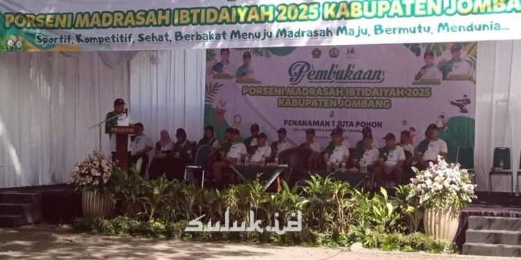 Wakil Bupati Jombang Buka Porseni Jenjang MI