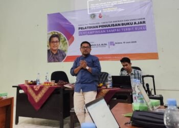Pelatihan Penulisan Buku Ajar: Dorong Dosen Menulis Berdasarkan Keilmuan dan Pengalaman Empiris