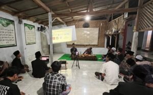 Mudahkan Menulis Proposal Skripsi, Pondok Al Bidayah Tulungagung Selenggarakan Short Course