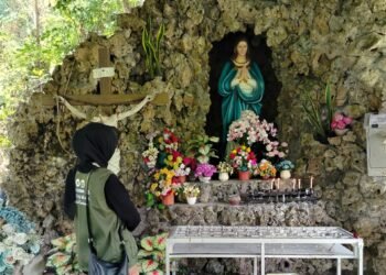 AKULTURASI BUDAYA SEBAGAI PILAR MODERASI DI LINGKUNGAN SOSIAL