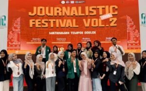 Dari Ruang Kelas ke Ruang Publik: UAS Mahasiswa KPI UIN Tulungagung Gelar Festival Jurnalistik
