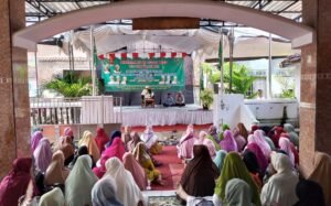 Rutinan Selasa Wage Jam’iyah Thoriqoh Cukir, Jamaah Diajak Menyanyikan Lagu-lagu Nasional