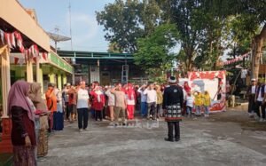 Semarak Kemerdekaan di Mojosongo Jombang: Warga Rayakan HUT ke-80 RI dengan Upacara dan Jalan Gembira