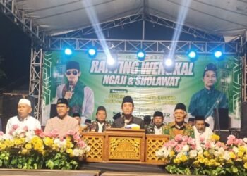 Shalawat Bareng Bolo Janur, lngatkan Bahaya Kerusakan Bagi Bangsa