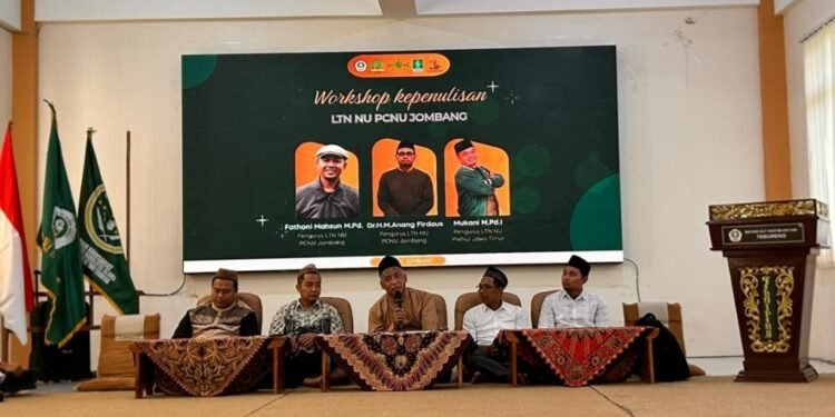 Gelar Workshop Kepenulisan, LTN PCNU Jombang Harapkan Kader Penulis NU Militan