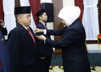 Mengajar ltu Rutinitas, Menulis Tunjukkan Kualitas