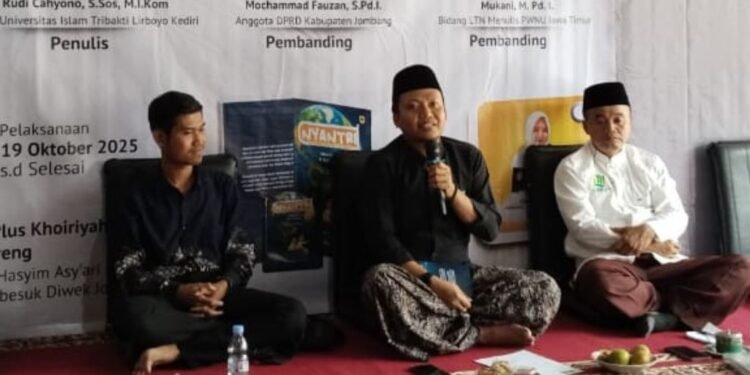 Bedah Buku Nyantri Dimanapun Kapanpun Tetap Santri, Santri Andil Besar Wujudkan Generasi Emas 2045