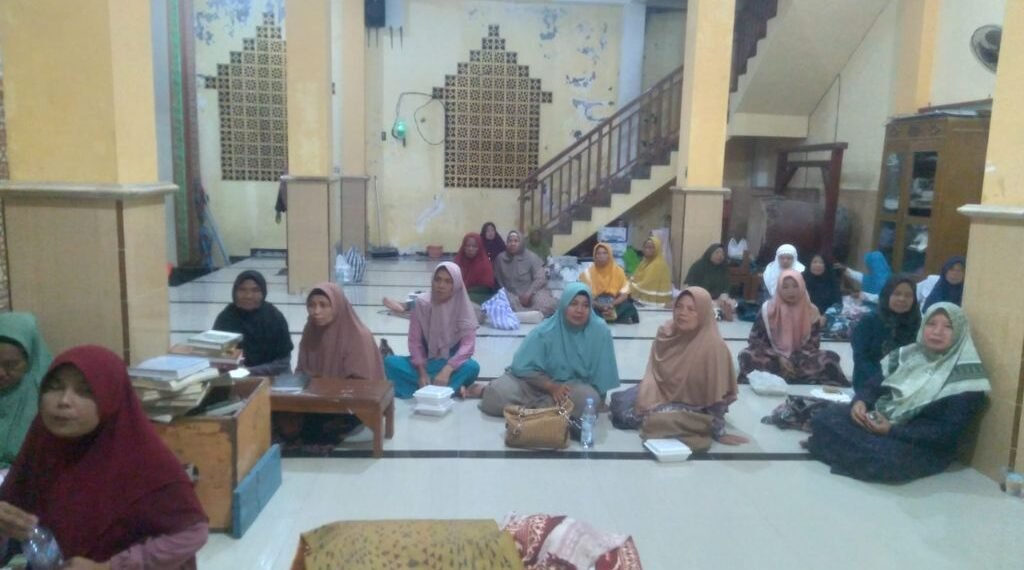 Majelis Sema’an al-Qur’an, Mendekatkan Diri Pada Orang-Orang Yang Dekat Allah SWT