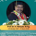 Prof Akhyak dengan Segala Ceritanya