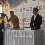 Nuansa Etnik Nusantara Lepas Kelas Akhir