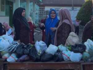 Eco Friday: Berbagi Hasil Bumi, Merawat Kehidupan